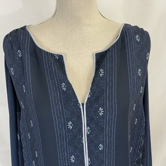 ModCloth Podcast Co Host Blouse Navy Floral Top Size 2X Plus - Picture 3 of 6